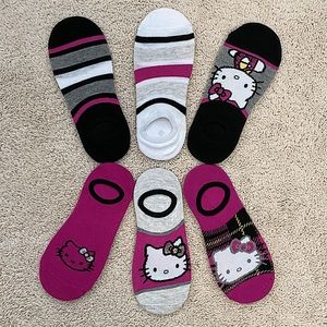 Bundle of 6 Hello Kitty No Show Socks